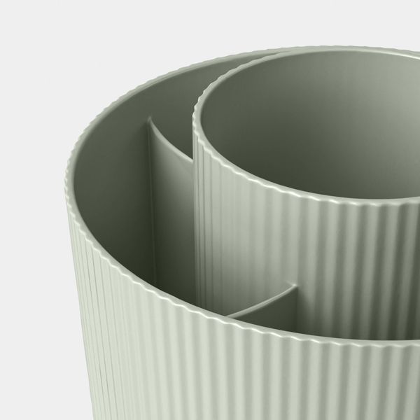 Ribbed Green Spinning Pencil/Pen Divider - Threshold™