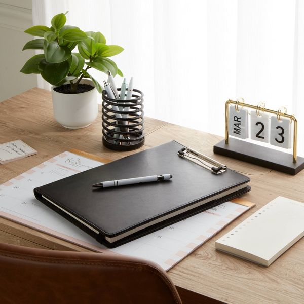Clipboard Folio - Threshold™